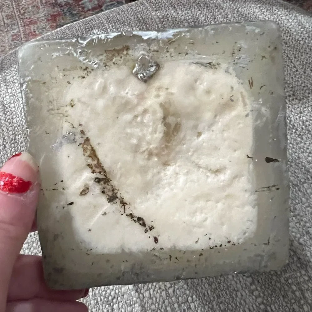 Absolutely stunning manger scene candle
